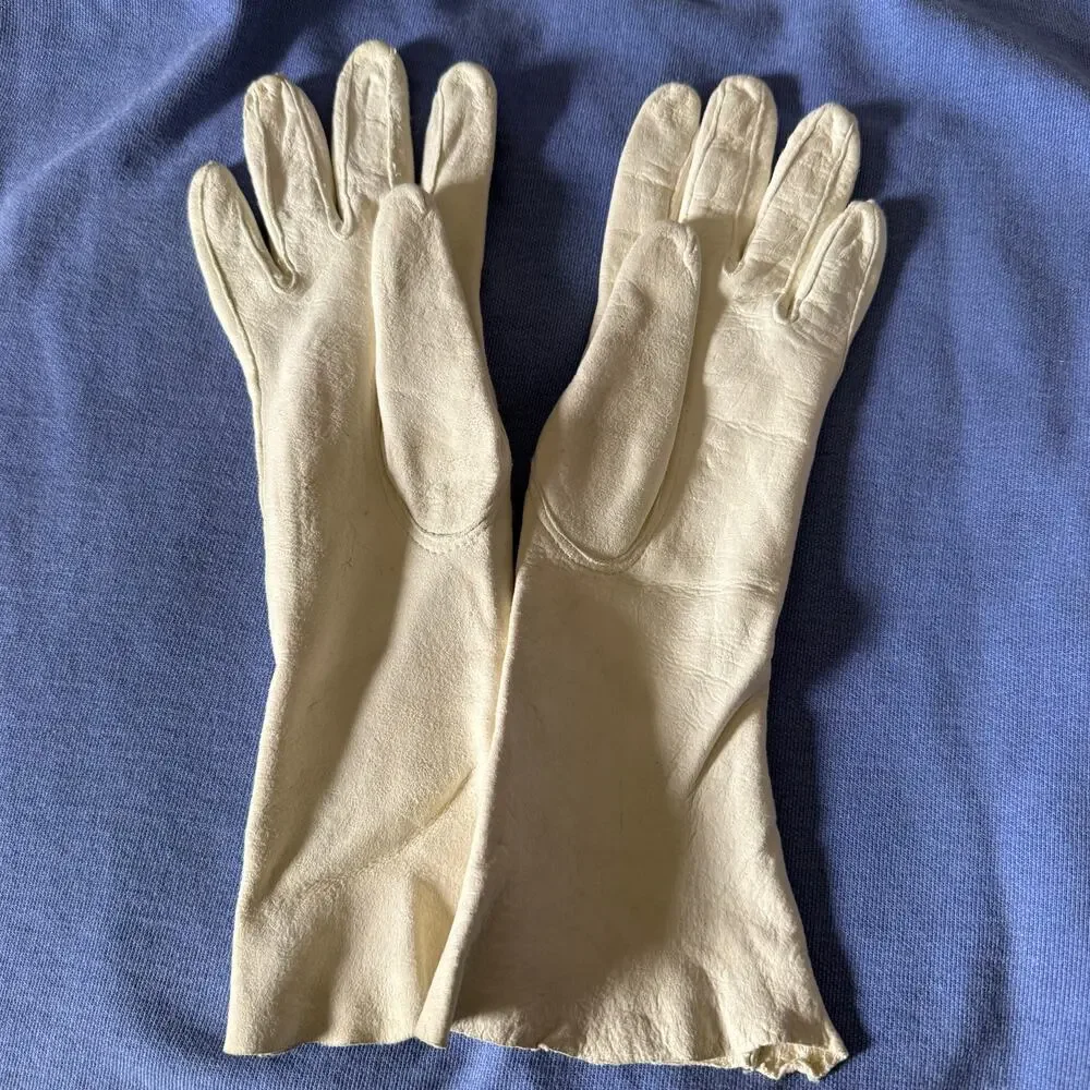 50s Vintage White Washable Doeskin Mid-forearm 4 Button Gloves 7 1/2